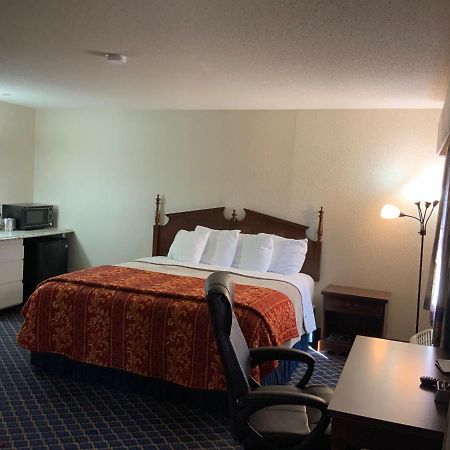 Regency Inn & Suites ويست سبرينغفيلد المظهر الخارجي الصورة