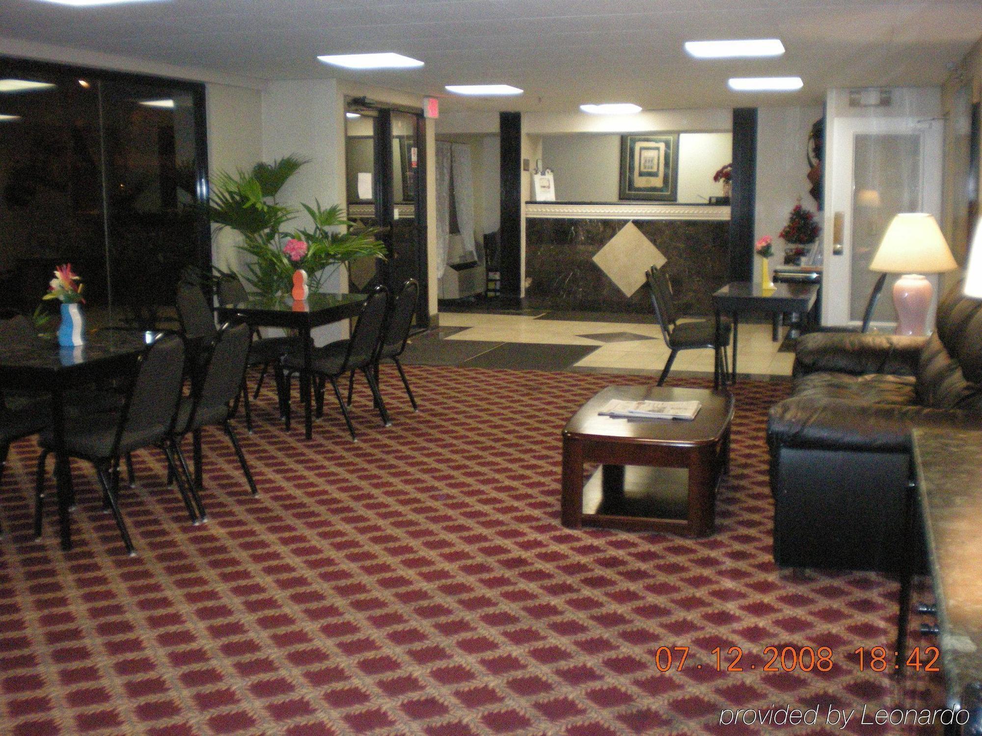 Regency Inn & Suites ويست سبرينغفيلد المظهر الخارجي الصورة