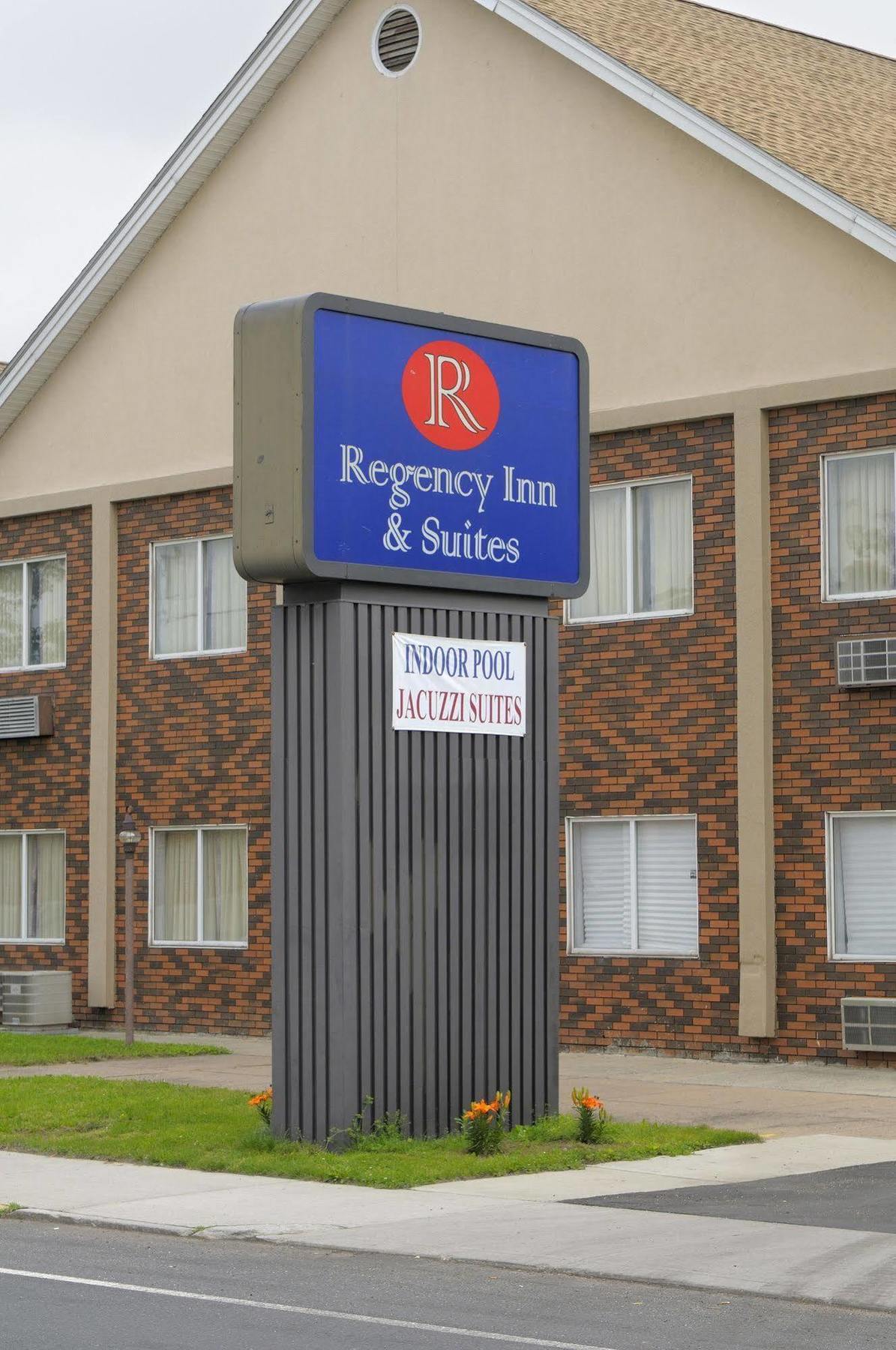 Regency Inn & Suites ويست سبرينغفيلد المظهر الخارجي الصورة
